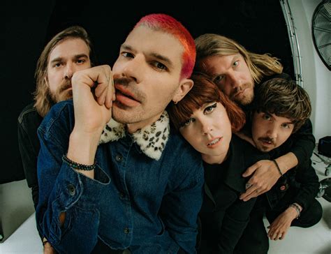 Grouplove la - May 29, 2014 · May 29, 2014. You guys know about Grouplove right? There have been a few articles on them introducing the band and their music. They have one of the most unique band background stories I’ve ever ... 